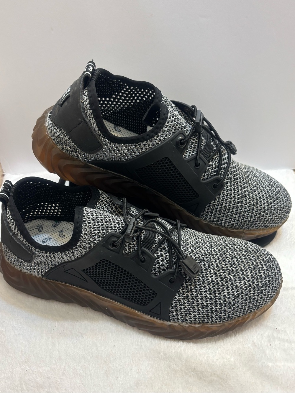 The Invincible Shoe Men’s Defender Work Sneakers Gray Size 9 | Steel Toe
